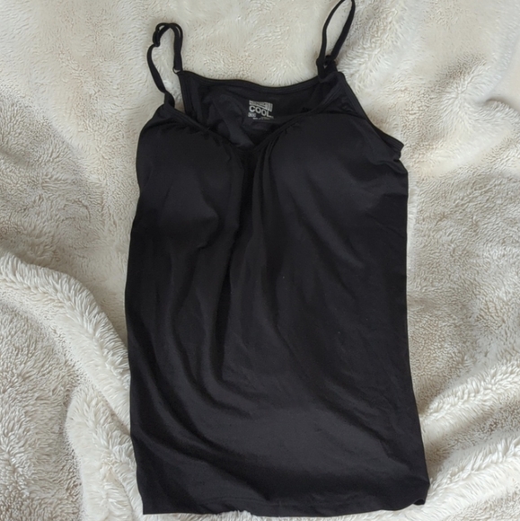 New without tags NWOT: Cool Bra Flowy tank top - Picture 5 of 5